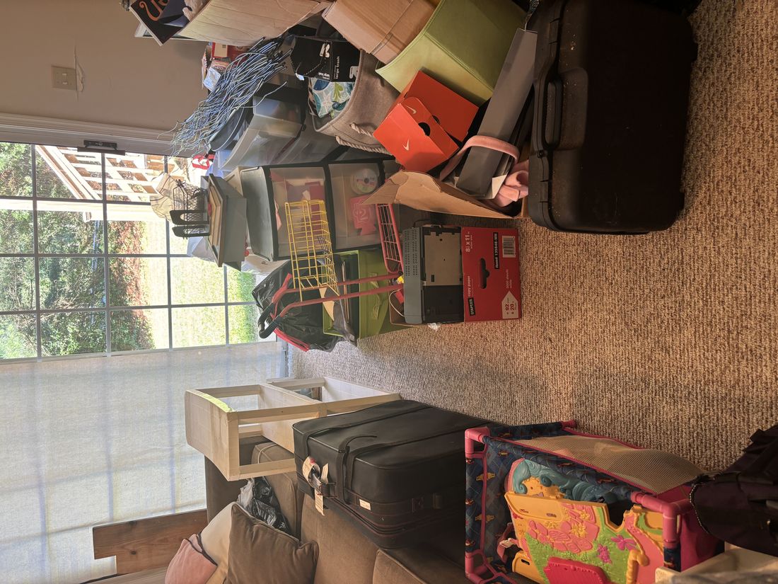 House cleanout packed room — Charlottesville VA Albemarle Moving